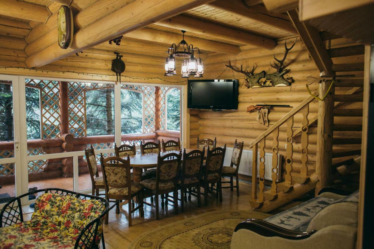 Forest House Дом отдыха Мигово